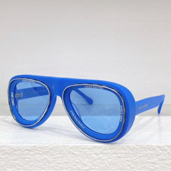 Louis Vuitton Vibrant Blue Aviator Sunglasses - Picture 1 of 1